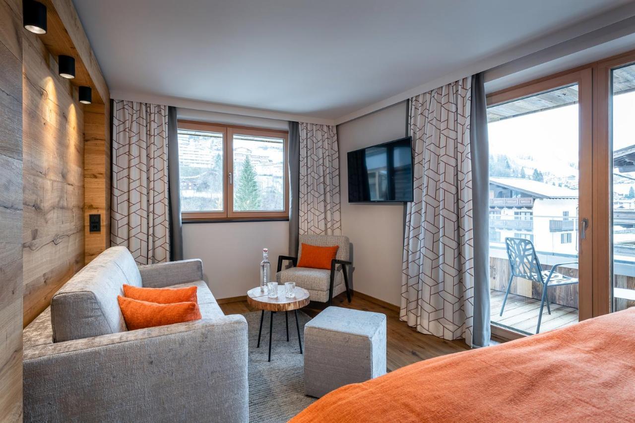 Hotel Das Zwolferhaus 4*