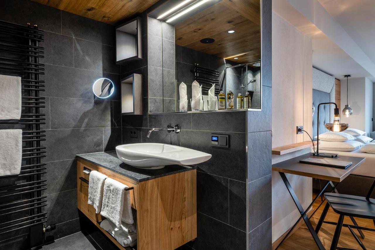 Hotel Das Zwolferhaus 4*